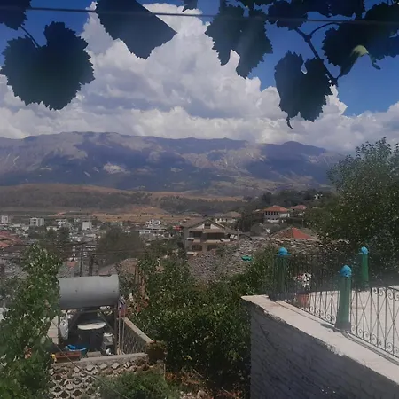 Appartement Sunny Gjirokastër